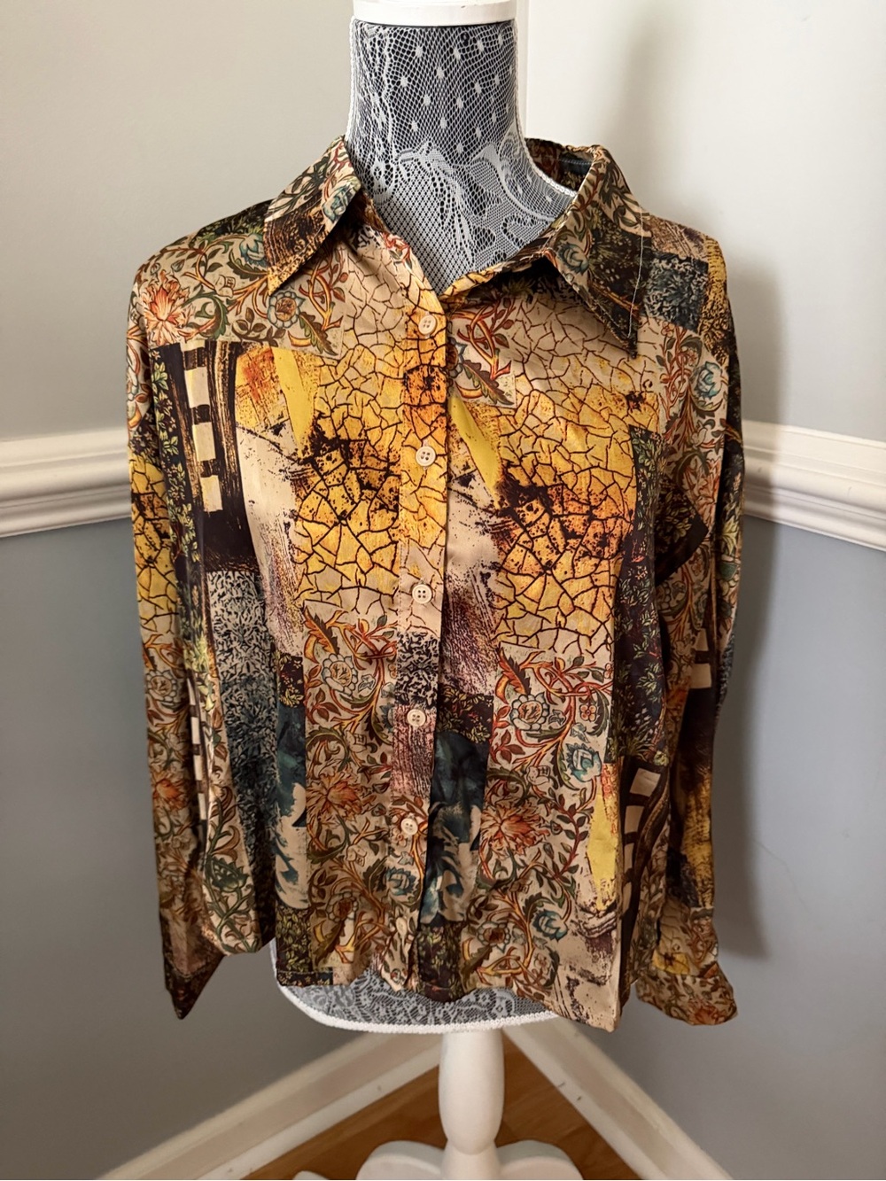 12 Tribe Abstract Patchwork Button-Up Blouse in Earth Tones Size Large